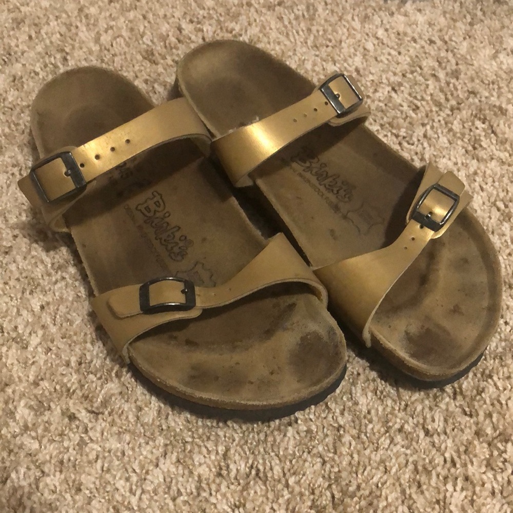 Gold Birkenstock’s